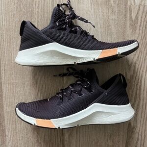 Nike Zoom Tennis Shoes - dark purple + pink